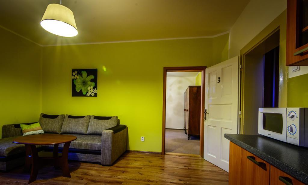 Penzion Sina Pavčina Lehota Exteriör bild